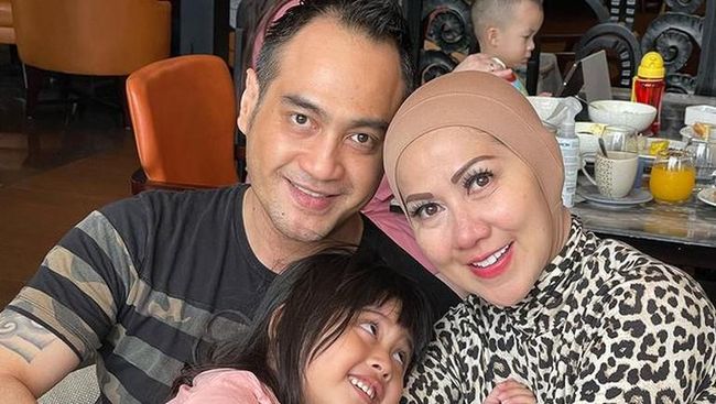 Single 8 years old, Venna Melinda reveals the reason for wanting to open her heart to Ferry Irawan