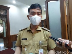 Gibran Heran Dituding Beli Ijazah: Sekolah Angel-angel, Sangune Kurang
