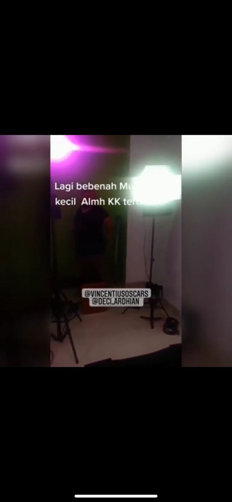 5 Penampakan Museum Mungil Vanessa Angel yang Tuai Cibiran Video museum mungil Vanessa Angel beredar di media sosial dan ramai diperbincangkan. Yuk kita intip potretnya!