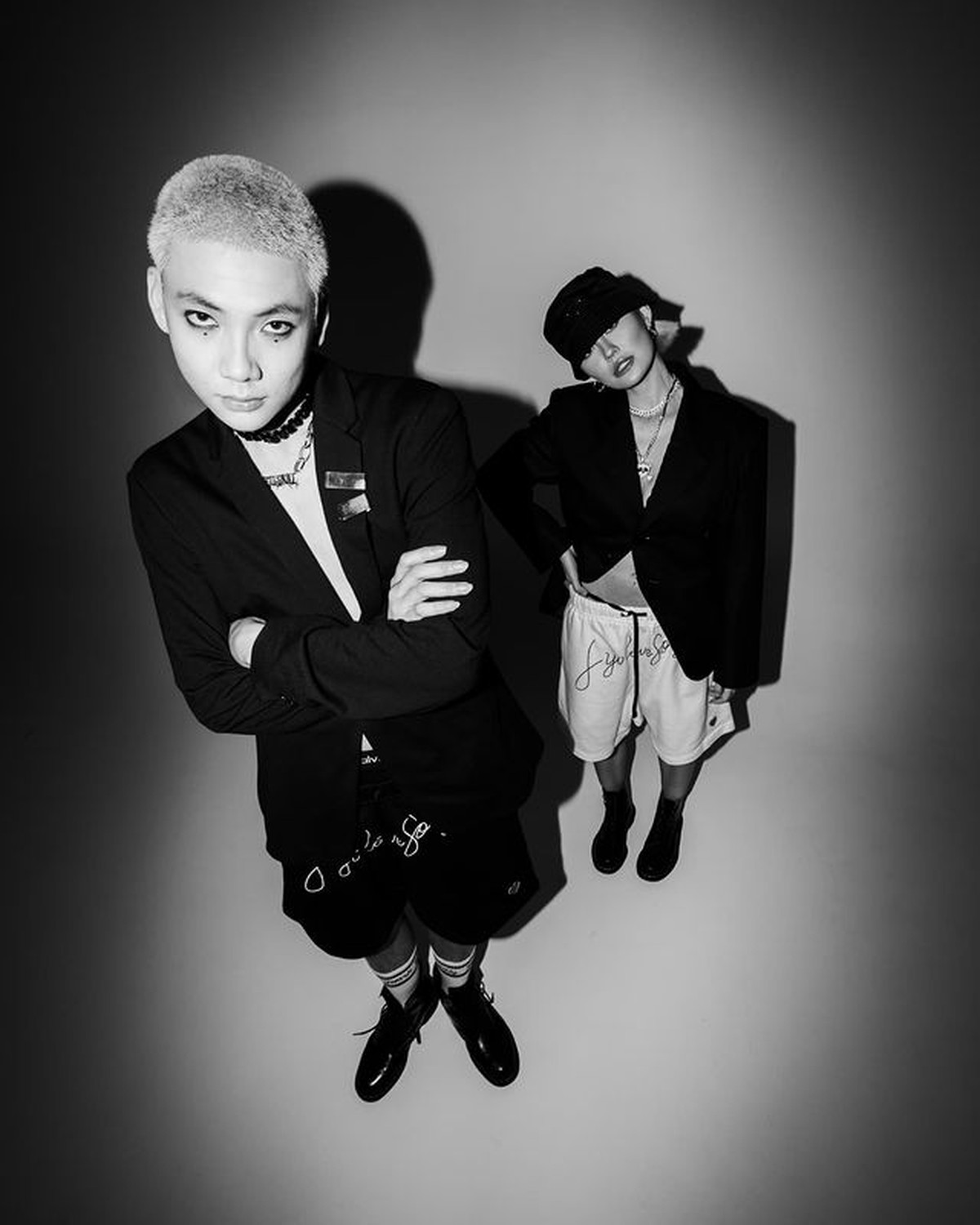 Agnez Mo dan Adam Rosyadi baru-baru ini melakukan pemotretan pakai Harajuku style&period; Yuk kita intip potretnya&excl;