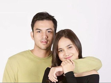 img-title Deretan Film-Serial yang Dibintangi Syifa Hadju & Rizky Nazar