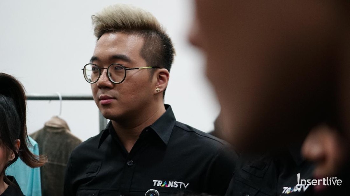 Ada yang spesial dari penampilan para peserta Indonesia Mencari Bakat 2021 memakai baju seragam Trans TV&period; Yuk intip&excl;