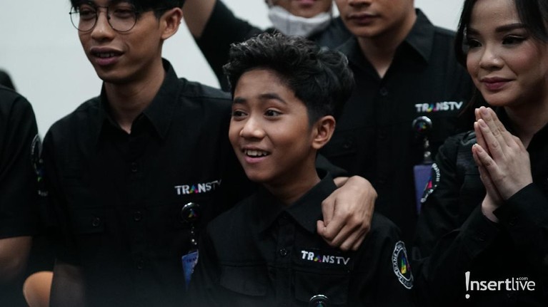 Ada yang spesial dari penampilan para peserta Indonesia Mencari Bakat 2021 memakai baju seragam Trans TV. Yuk intip!