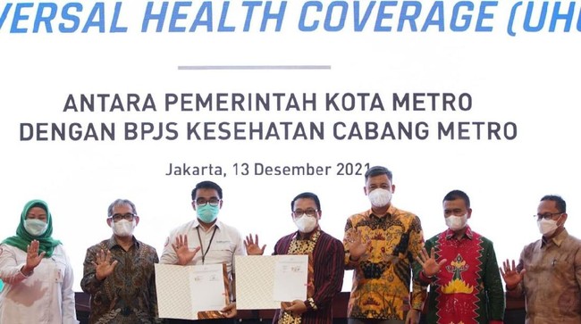 BPJS Kesehatan menyatakan bahwa Kota Metro menjadi kota pertama di Provinsi Lampung yang mencapai Universal Health Coverage (UHC) melalui program JKN-KIS.