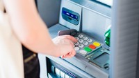Jangan Panik Bun! Lakukan Ini saat Uang di ATM Tak Keluar Tapi Saldo Berkurang