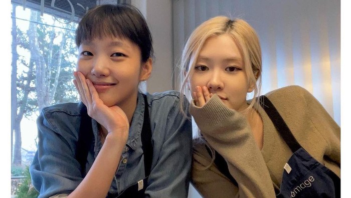 Potret Keakraban Kim Go Eun dan Rose BLACKPINK yang Sukses Bikin Fans Gemas