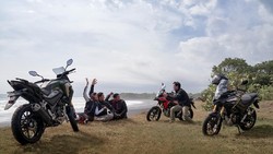 Tampil Macho & Keren Berpetualang Seru dengan Motor New CB150X