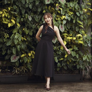 img-title Queen of the Month: Nadin Amizah Bercerita tentang Kegagalan Kisah Cinta di Album Terbaru dan Sosok sang Bunda yang Inspiratif