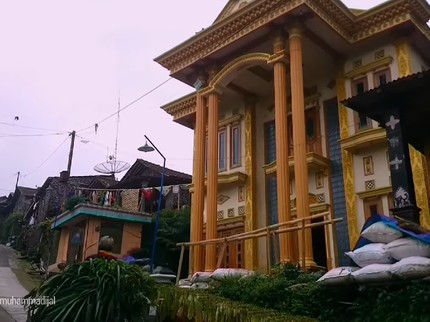 7 Potret Rumah Megah di Lereng Merbabu, Ternyata Pemiliknya Petani Sayur Bun