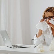 4 Zodiak Super Sensitif Ini Jadi Cengeng Kalau Lihat Konten Mengandung Bawang
