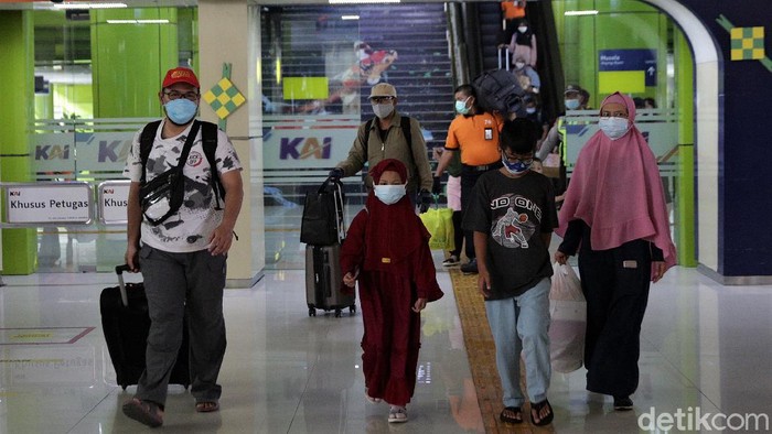 Aturan Perjalanan Domestik Terbaru: Bebas Repot Tes Antigen dan PCR, Asalkan Syarat Satu Ini Terpenuhi!