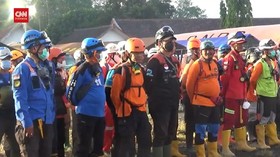 VIDEO: Pencarian Korban Erupsi Gunung Semeru Diperpanjang 3 hari
