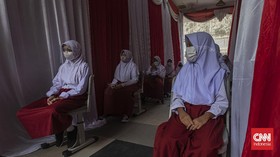 Rangkuman Covid: 10 Ribu Anak Disuntik Sinovac, Booster Lansia Gratis