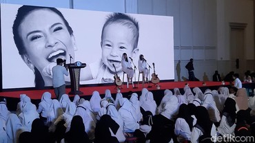 img-title Biaya Tahlilan 40 Hari Vanessa Angel Ditaksir Capai Rp200 Juta