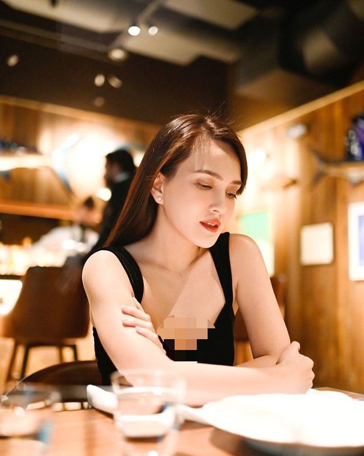 Shandy Aulia dan suaminya baru saja melakukan makan malam romantis merayakan anniversary ke 10&period; Yuk intip&excl;