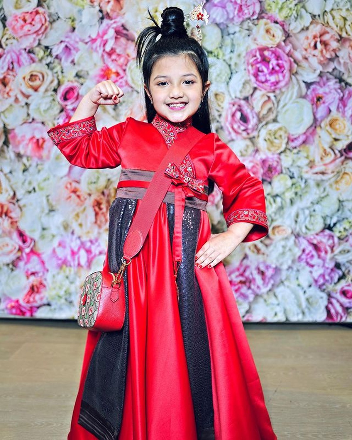 Arsy Hermansyah sedang berbahagia merayakan ulang tahunnya yang ke 7&period; Yuk kita intip potretnya&excl;