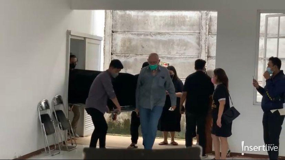 Kabar duka mengejutkan datang dari selebgram Laura Anna yang meninggal dunia hari ini Rabu pukul 09&period;22 Wib&period; Yuk intip&excl;