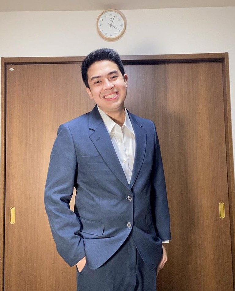 7 Potret Tampan Jerome Polin YouTuber Indonesia Kuliah di Jepang Jerome Polin YouTuber asal Indonesia yang kuliah di Jepang kini pulang ke Indonesia jadi sorotan. Yuk intip potretnya!