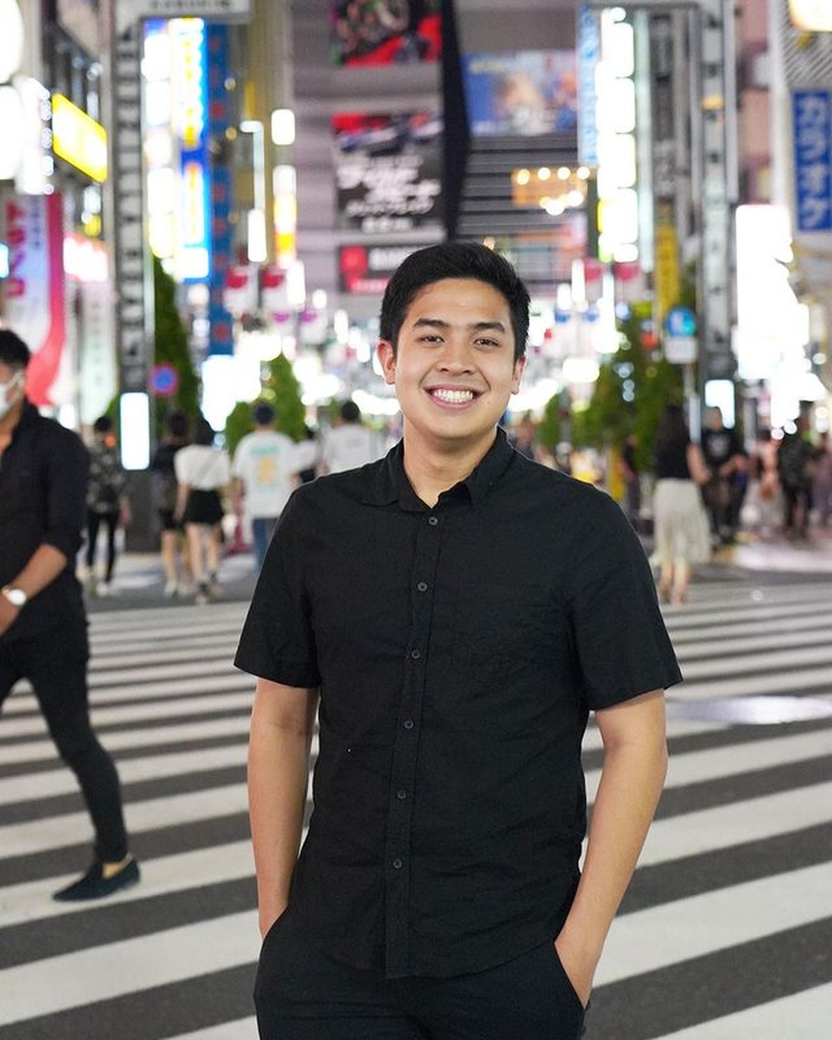 Jerome Polin YouTuber asal Indonesia yang kuliah di Jepang kini pulang ke Indonesia jadi sorotan&period; Yuk intip potretnya&excl;