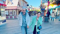 <p>Dari unggahannya, Bunga Zainal dan keluarga tampaknya memulai liburan mereka dengan mengunjungi kota besar di Amerika Serikat, tepatnya di West Coast. (Foto: Instagram @bungazainal05)</p>