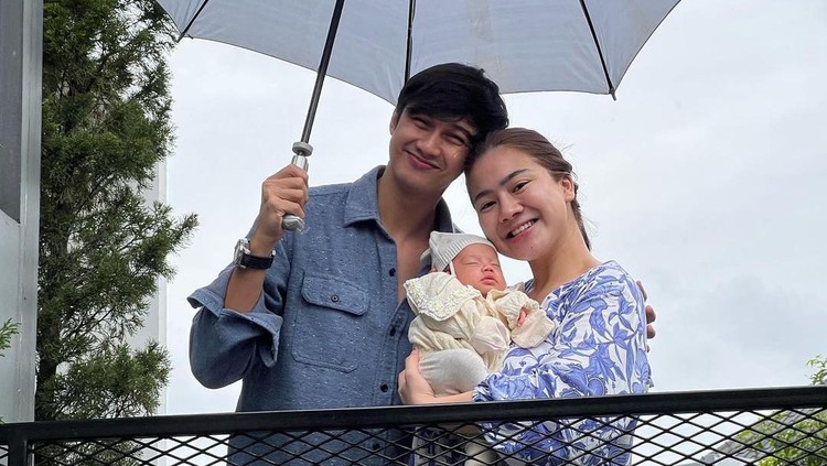 Felicya Angelista melahirkan anak pertama