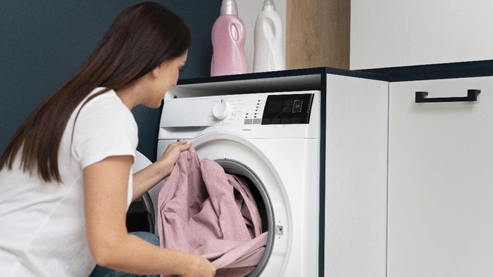 Kenali 5 Tips Mencuci Pakaian Dalam saat Menggunakan Mesin Cuci