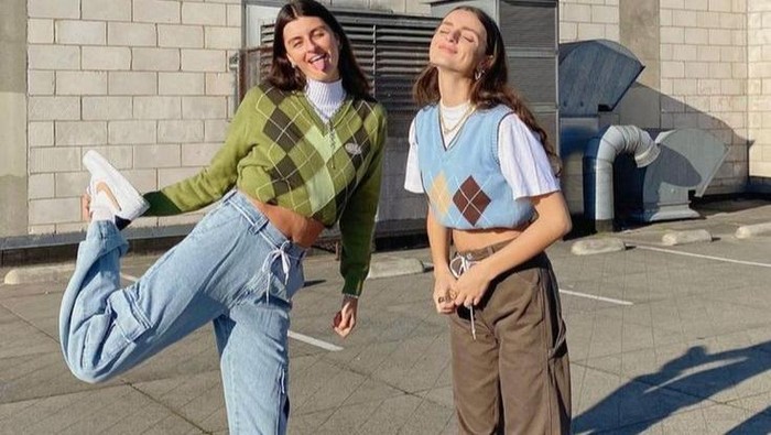 Nostalgia Gaya Fashion Generasi X yang Kini Banyak Diadopsi Anak Muda