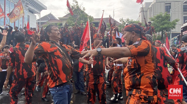 Polri meminta ormas tak mengganggu iklim investasi di Indonesia dengan membuat resah seperti meminta tunjangan hari raya (THR) menjelang Lebaran 2022.