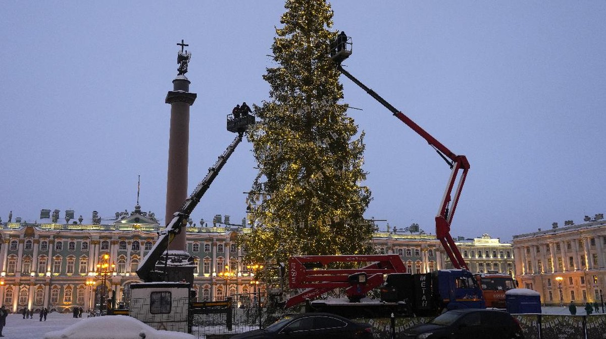 FOTO: Gemerlap Natal dan Tahun Baru di Rusia