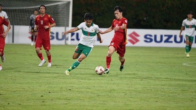 Pertandingan Timnas Indonesia U-23 vs Vietnam pada pertandingan perdana Grup A SEA Games 2022 akan disiarkan langsung pada Jumat (6/5) malam WIB.