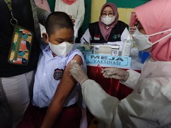 17 Kabupaten/Kota di Jatim Belum Bisa Vaksinasi Anak 6-11 Tahun, Ini Sebabnya