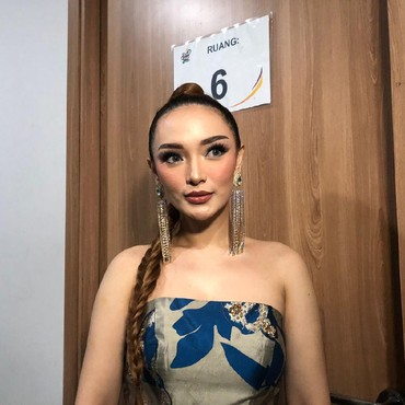 Zaskia Gotik Hamil Anak Kedua, Putri Sambung Nangis Sesenggukan