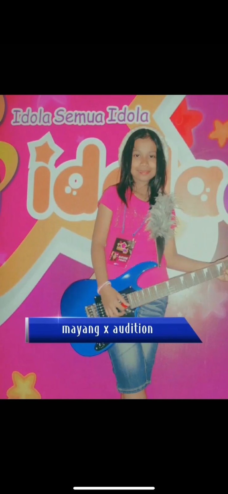 Media sosial dihebohkan oleh foto lawas Mayang adik mendiang Vanessa Angel saat ikut audisi nyanyi. Yuk intip!