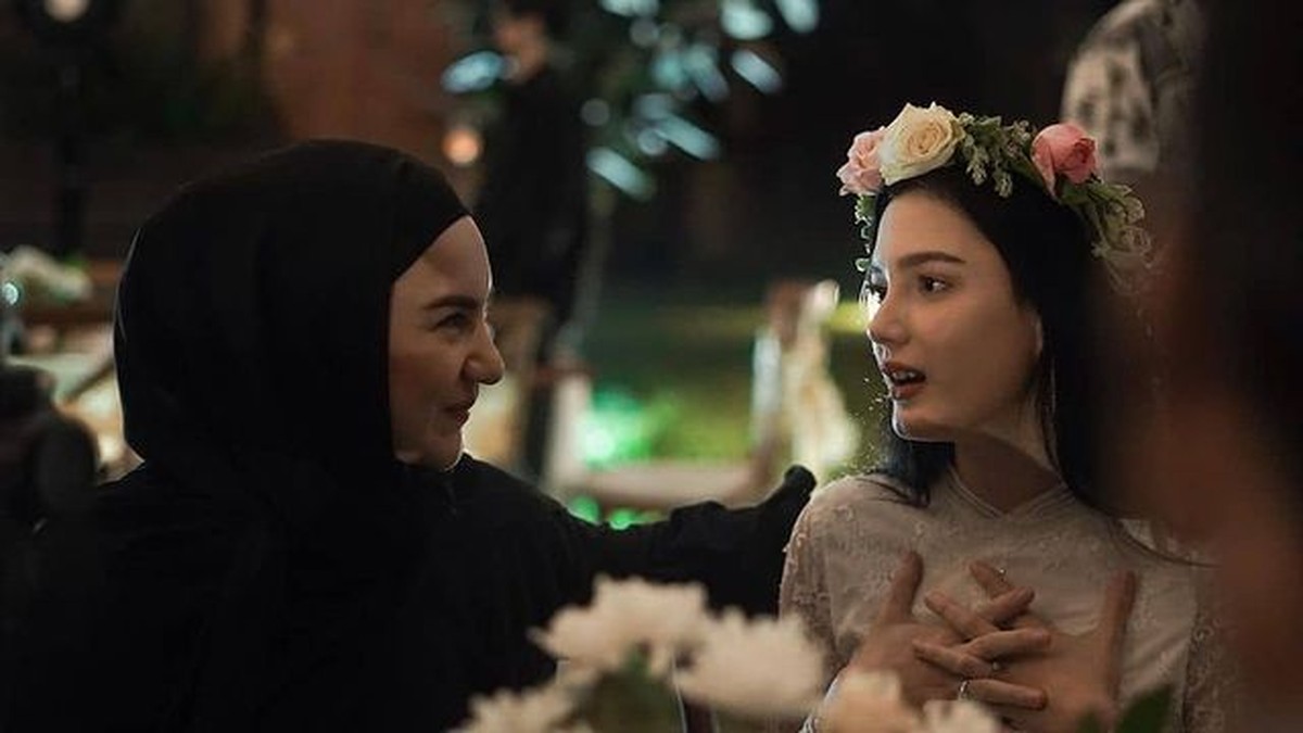 Kabar bahagia datang dari adik Ammar Zoni baru saja lamar kekasih bulenya&comma; Yasmine Ow selebgram Malaysia&period; Yuk intip&excl;