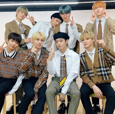 Sukses Comeback, Member EPEX Jawab Pertanyaan Unik Fans Seluruh Dunia