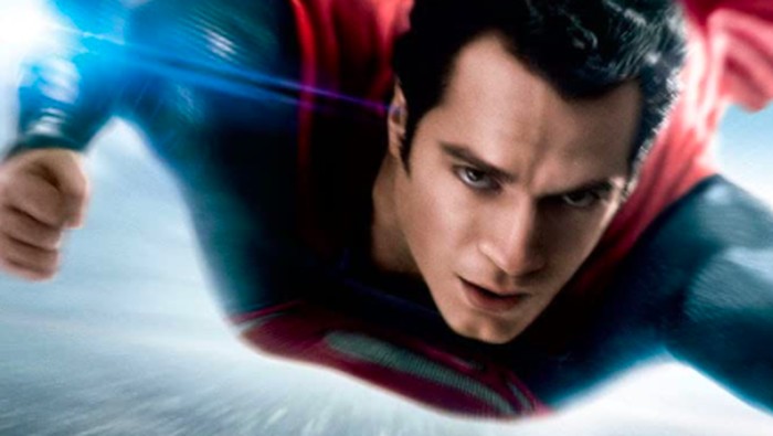 Usir Rasa Ngantuk Saat Sahur Pertama dengan Menonton Man of Steel di Trans TV