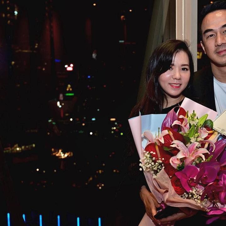 <p>Aktor Joe Taslim miliki istri bernama Julia Taslim. Keduanya menikah pada tahun 2004 lalu. (Foto: Instagram)</p>
