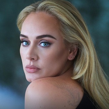 img-title Bikin Pangling! Adele Sukses Turunkan Berat Badan dengan Sirtfood Diet, Apa Maksudnya?