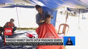 VIDEO: Pangkas Rambut Gratis untuk Pengungsi Semeru