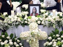 Greta Irene Tenangkan Adik yang Terus Cari Laura Anna