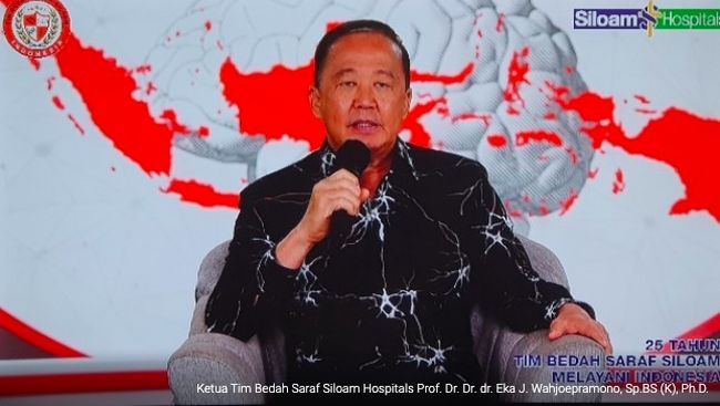 Dalam 25 tahun, Tim Bedah Saraf Siloam Hospitals dengan anggota 28 dokter spesialis bedah saraf telah melakukan lebih dari 20 ribu tindakan bedah saraf.