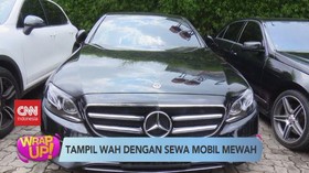 VIDEO: Tampil Wah dengan Mobil Mewah