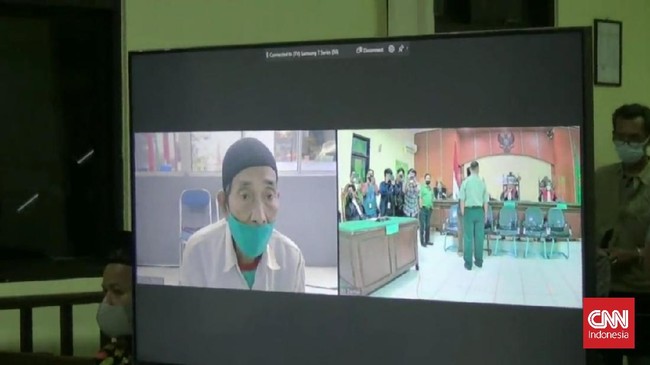 Kasminto (75), warga Demak, Jawa Tengah, meminta langsung ditahan usai dijatuhi hukuman 14 bulan bui oleh PN Demak. Dia belum memikirkan banding.