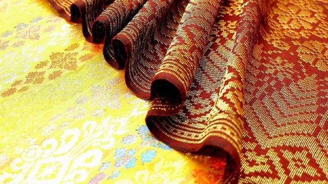 Songket resmi diakui dalam Daftar Warisan Tak Benda (Intangible Cultural Heritage) UNESCO asal Malaysia.