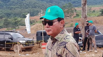Hutomo Mandala Putra atau Tommy Soeharto membangun lapangan golf di atas lahan seluas 120 Hektar di kawasan Sentul, Babakanmadang, Kabupaten Bogor. (M. Sholihin/detikcom)