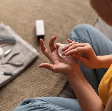 img-title 5 Tips Menghapus Cat Kuku Tanpa Nail Polish Remover, Mudah dan Praktis!