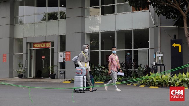 Kemenkes menyebut DKI, Jabar, Banten jadi penyumbang tertinggi kasus covid. Dari 9.905 kasus covid Jumat (28/1), 4.500 disumbang DKI Jakarta.