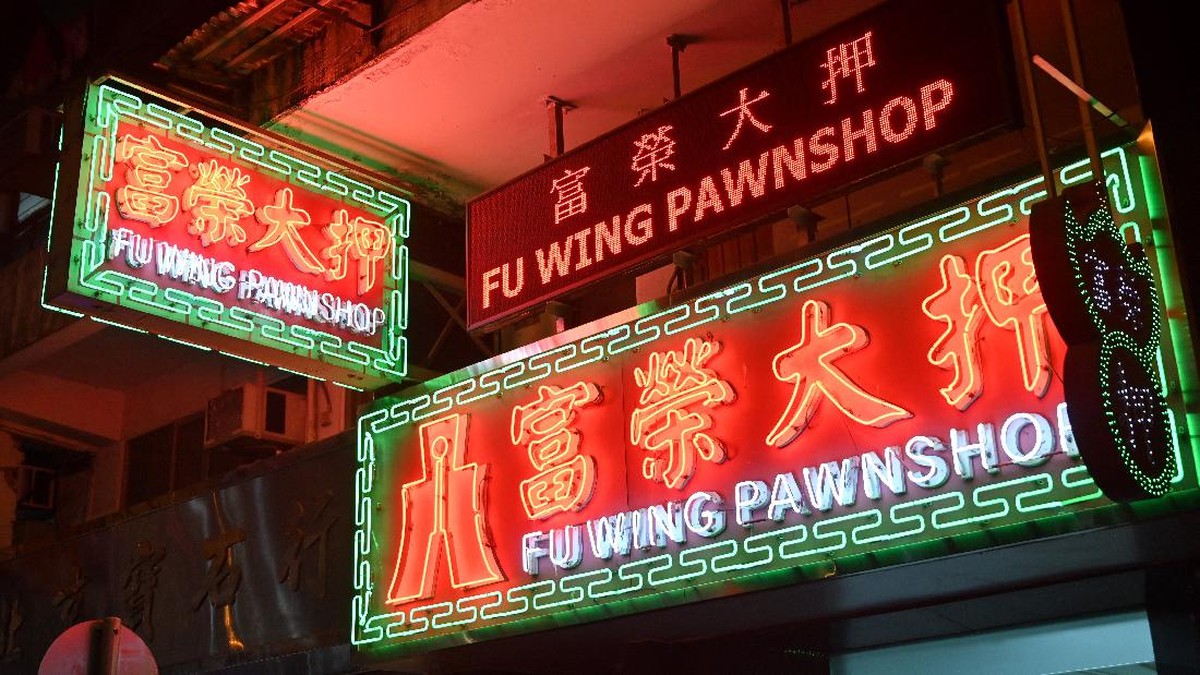FOTO: Bisnis Seni Cahaya Neon Hong Kong yang Mulai Redup
