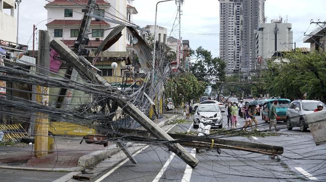 Setidaknya 12 Orang Tewas Akibat Topan Rai di Filipina