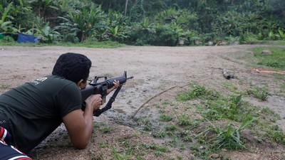 Ketua ASEAN, Kamboja, menyatakan Myanmar punya semua bahan-bahan untuk perang sipil.